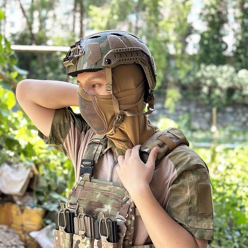Τακτική μπαλακλάβα με ενσωματωμένη μάσκα στόματος